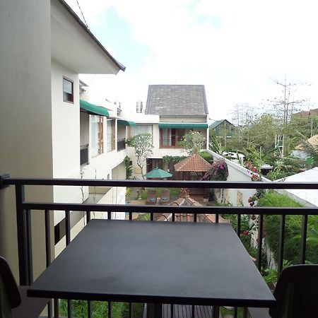 Royal Majesty Villas Kuta Lombok Exterior foto
