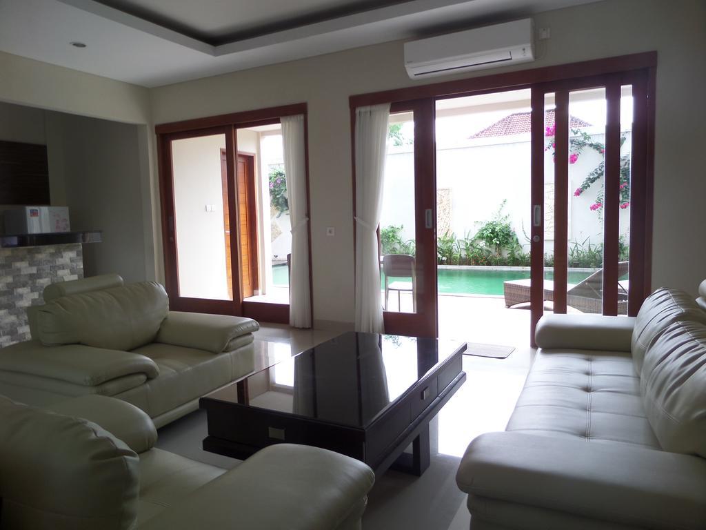 Royal Majesty Villas Kuta Lombok Exterior foto