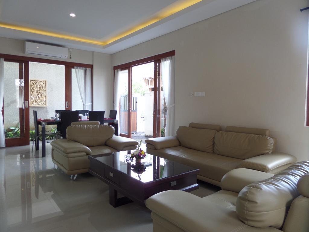 Royal Majesty Villas Kuta Lombok Exterior foto