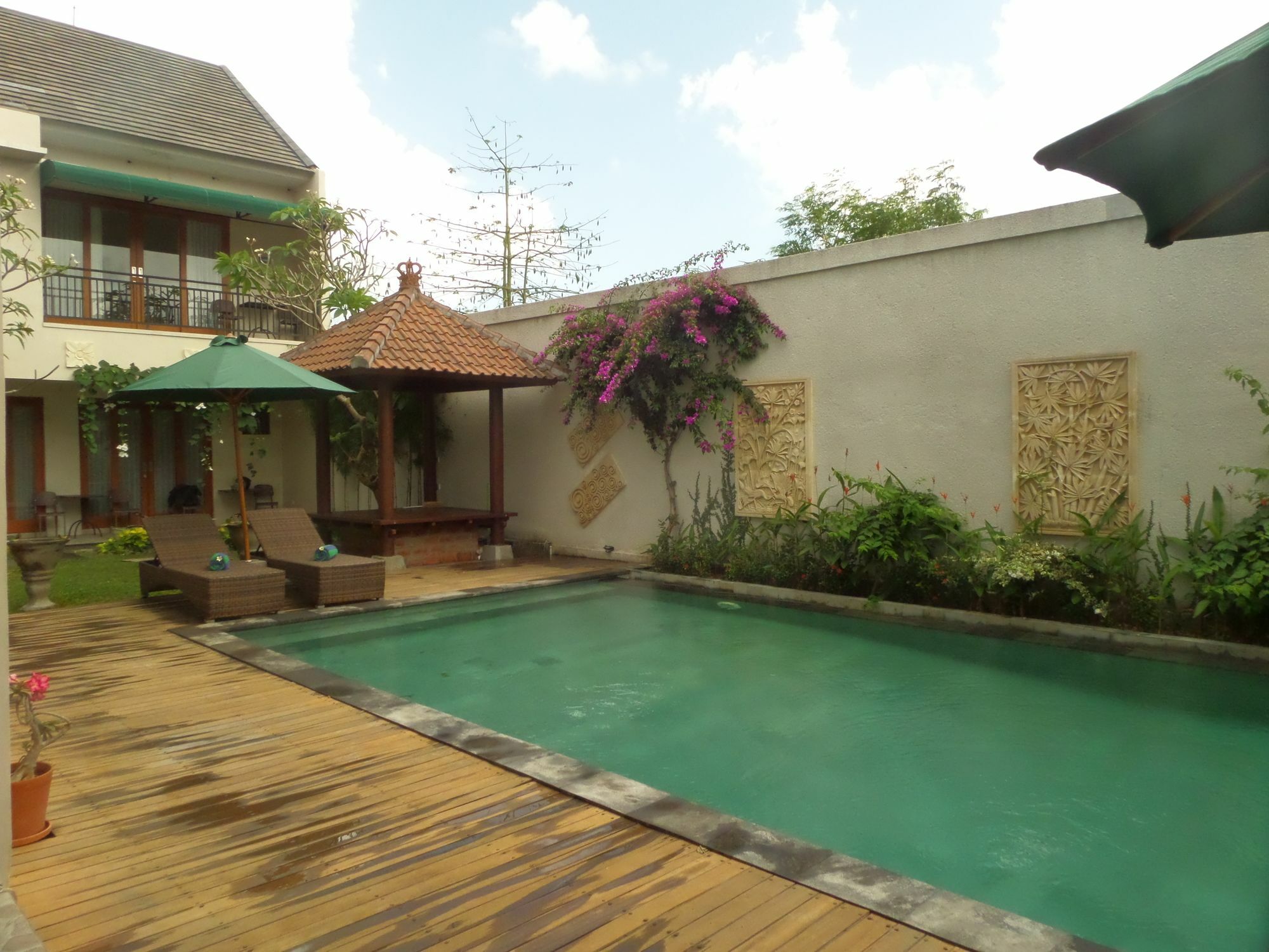 Royal Majesty Villas Kuta Lombok Exterior foto