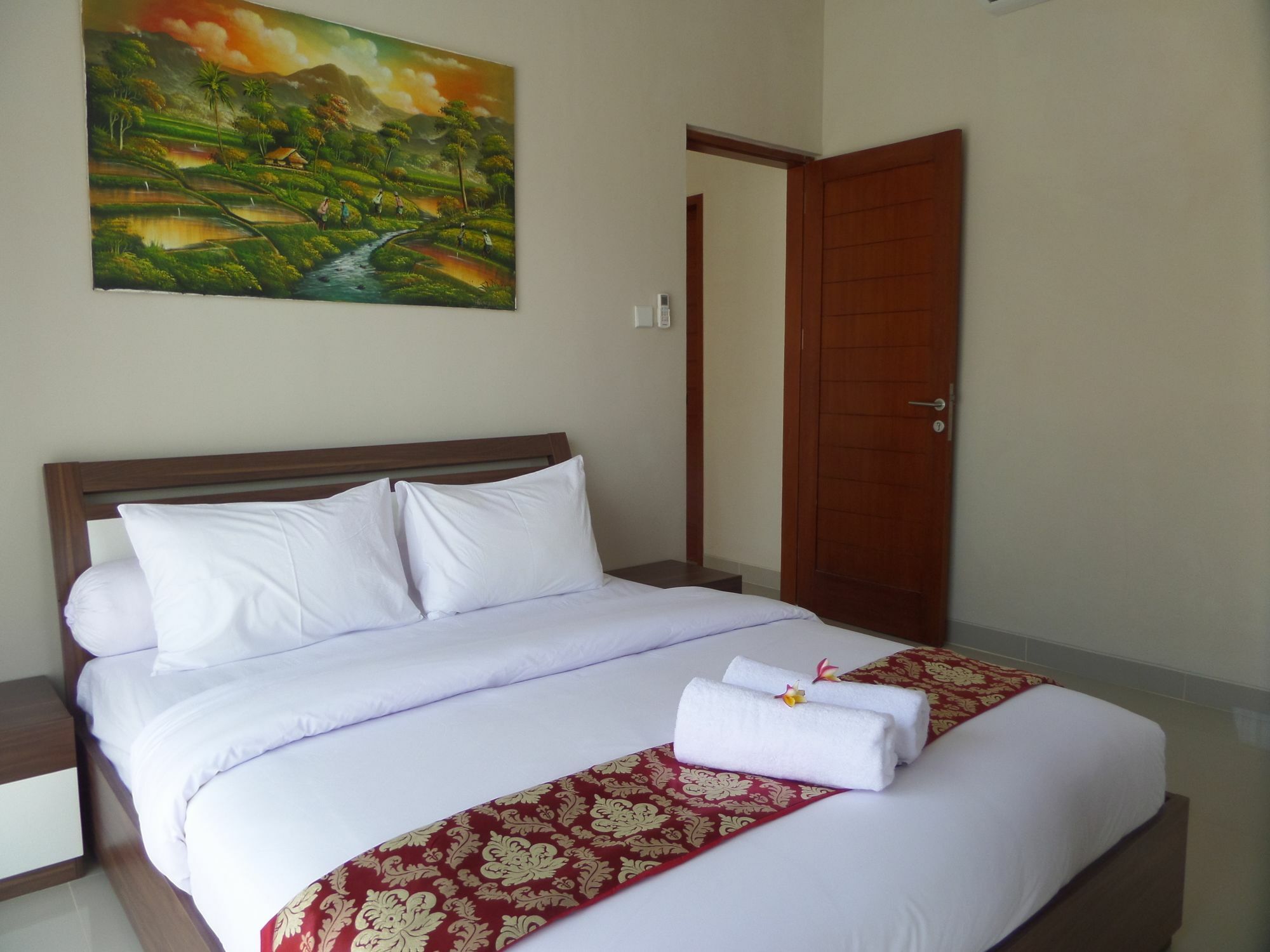 Royal Majesty Villas Kuta Lombok Exterior foto